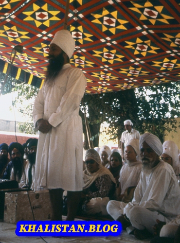 Shaheed Bhai Fauja Singh giving a speech